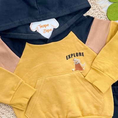 Conj. Casaco com Capuz Explore e Calça de Moletom - Mostarda e Preto